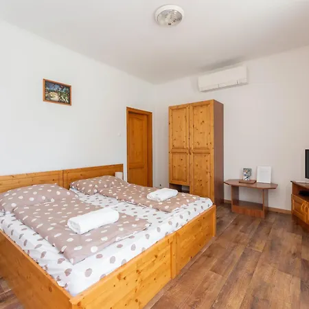 Hársfa 3* Bükkösd
